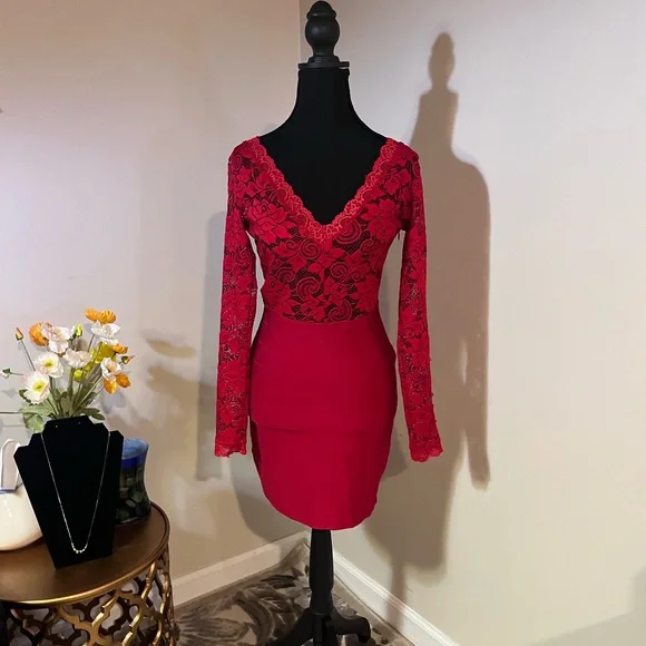 bebe | Dresses | Bebe Red Vneck Long Sleeve Bodycon Dress | Poshmark